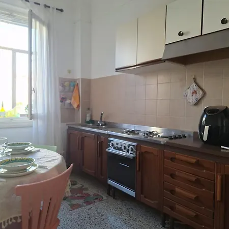 Casa In Villaggio Minerario Vicino